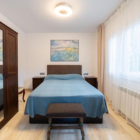 Silom House Sant Pere De Ribes Exterior foto