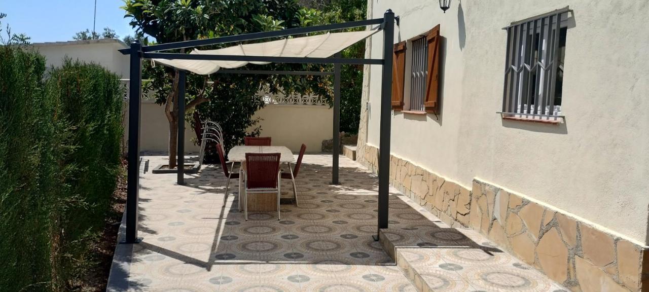 Silom House Sant Pere De Ribes Exterior foto